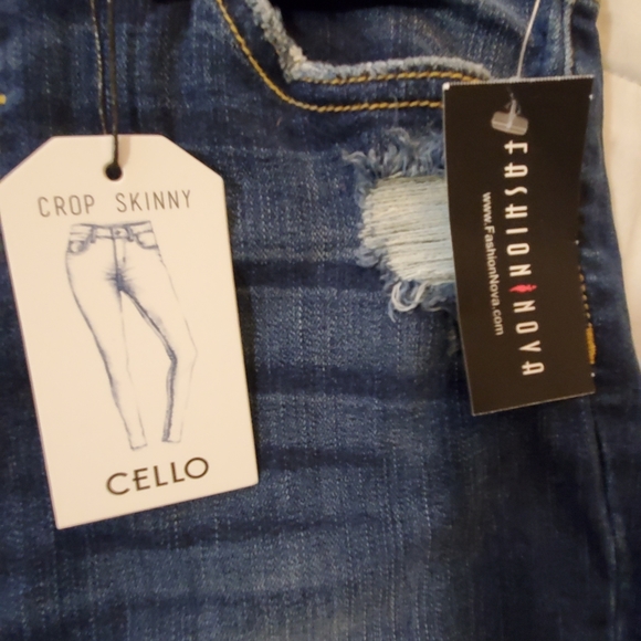 Cello distressed denim jeans - size 9 - Picture 8 of 8